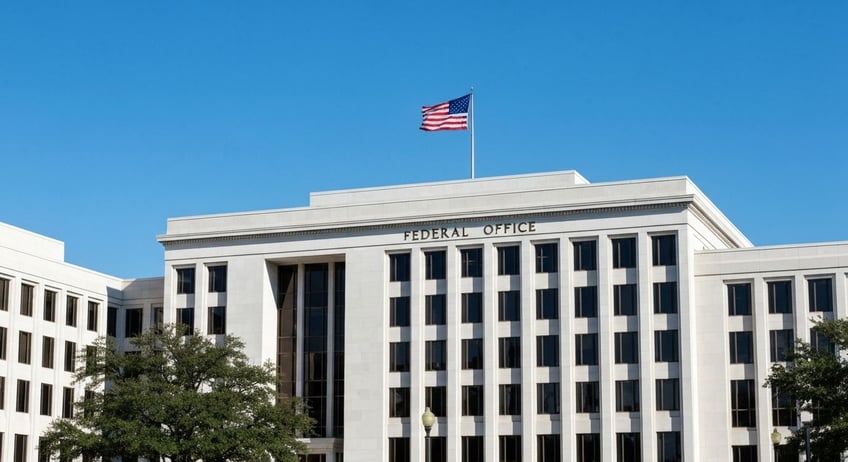 Government Contract Financing: The Complete Guide for Federal Contractors