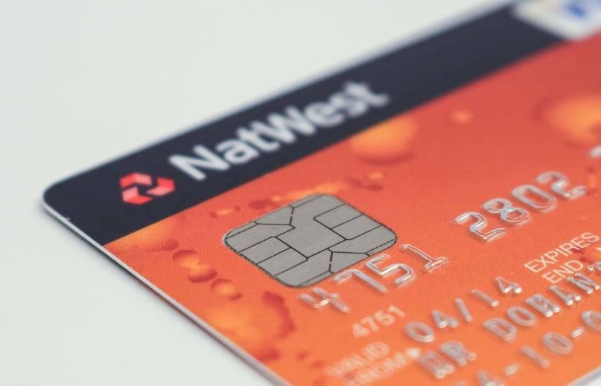 When to Use a Business Line of Credit Instead of a Loan