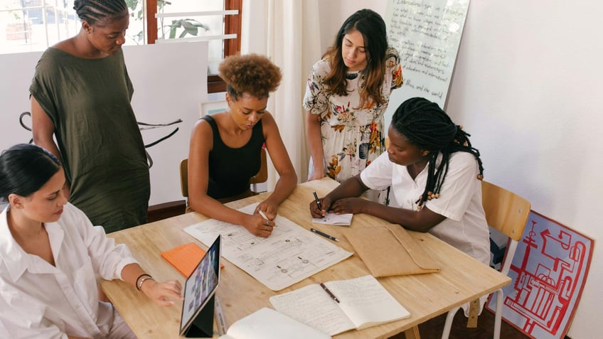 Crowdfunding for Small Businesses: Pros and Cons