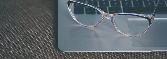 photo-1456996290209-634ae6b8be31-848x300